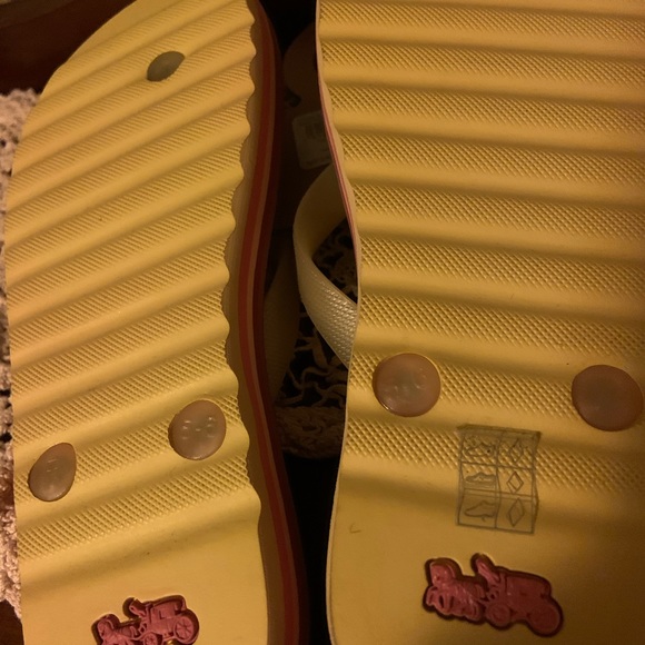 COPY - Disney Coach New York Sandals NWT - Picture 5 of 11